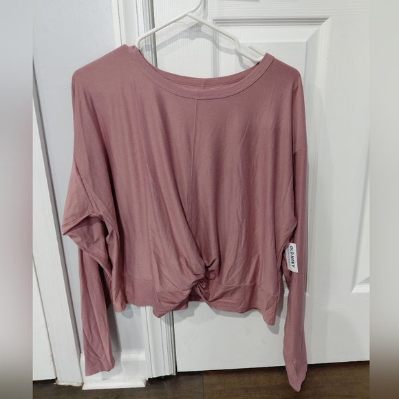 Old Navy Cloud Motion Top - Picture 2 of 7